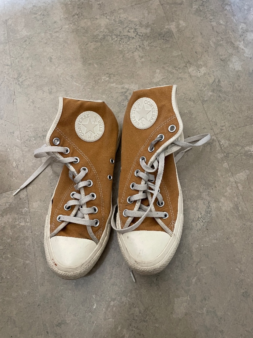 yellow converse